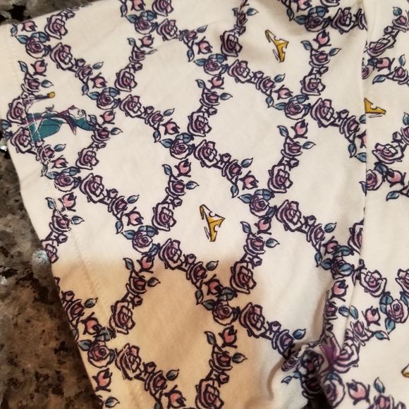 NWOT Authentic Disney Lg. top - Picture 9 of 14